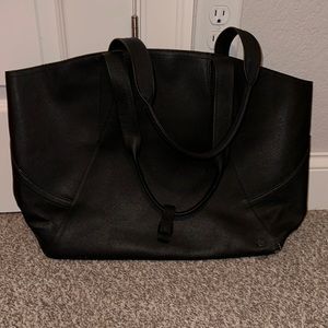 Lululemon bag